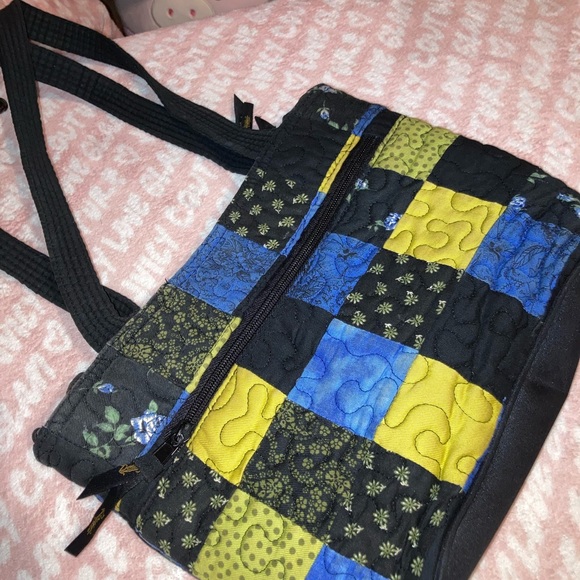 Donna Sharp purse floral - Picture 2 of 10